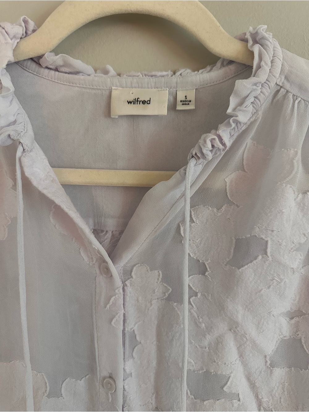 Aritzia Wilfred Alexis Blouse Ice Lavender Floral Burnout Chiffon Ruffle Small - Picture 5 of 13